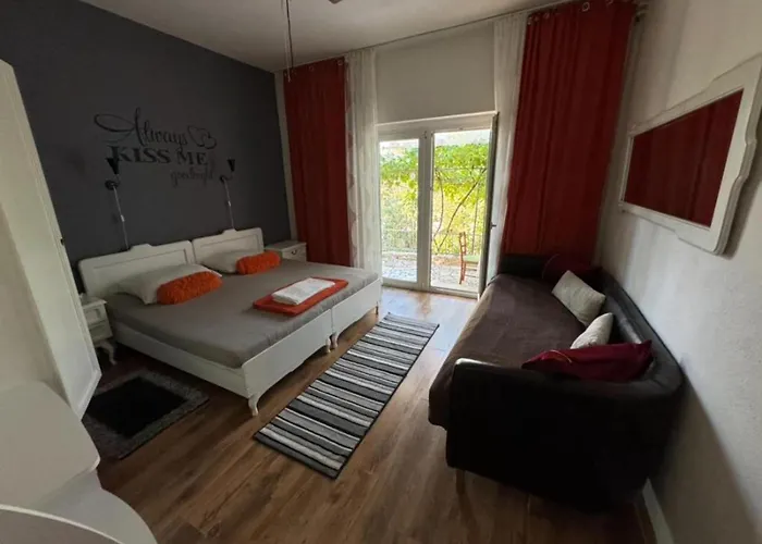 Duga House A2